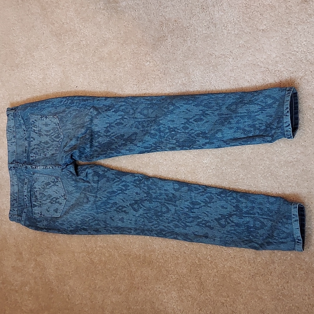 Express Reversible Mid Rise Leggings 6L - Picture 11 of 16